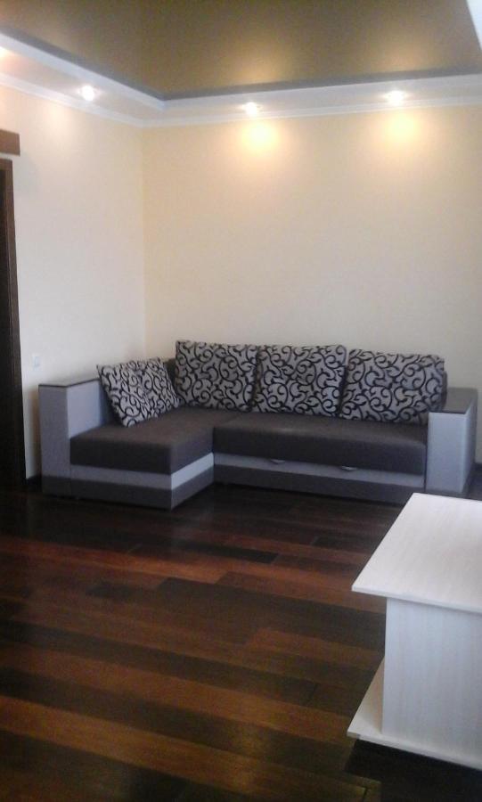 2-К Квартира Apartment Ivano-Frankivs'k Luaran gambar
